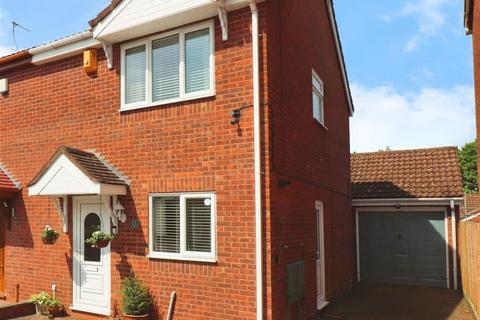11 Barons Croft, Nuneaton, CV10 9QQ