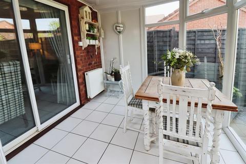 11 Barons Croft, Nuneaton, CV10 9QQ