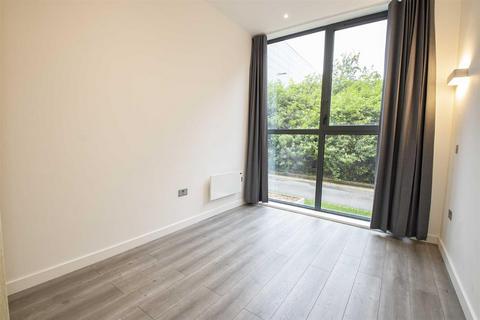 1 bedroom apartment to rent, Capital Drive, Linford Wood