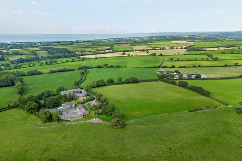 4 bedroom property for sale, Oakford, Llanarth