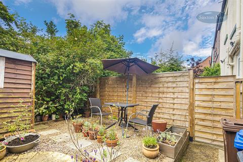 2 bedroom terraced house for sale, Western Road, Crookes, Sheffield