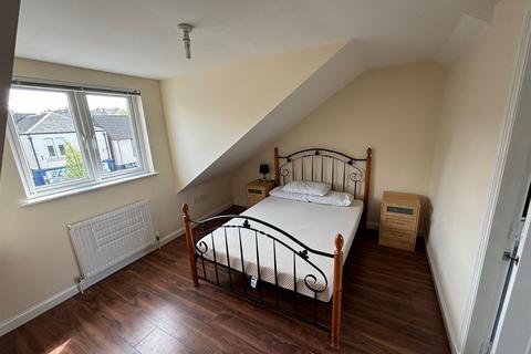 2 bedroom flat to rent, West Main Street, Bathgate