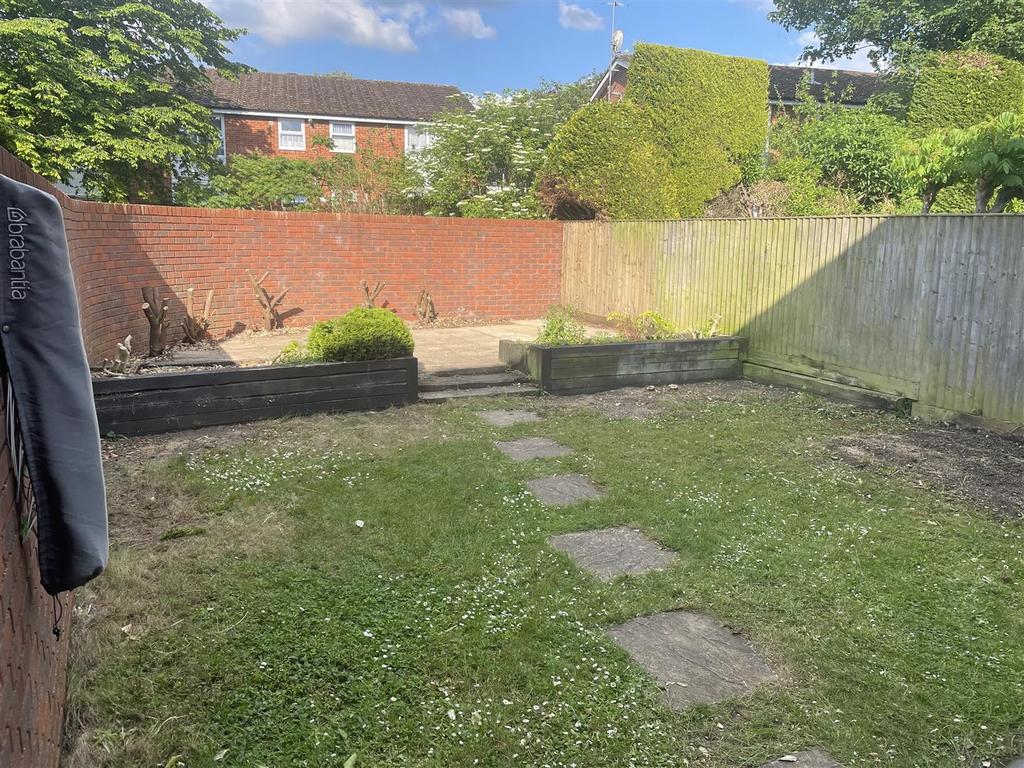 35 Brooke Rd - NEW garden.jpg