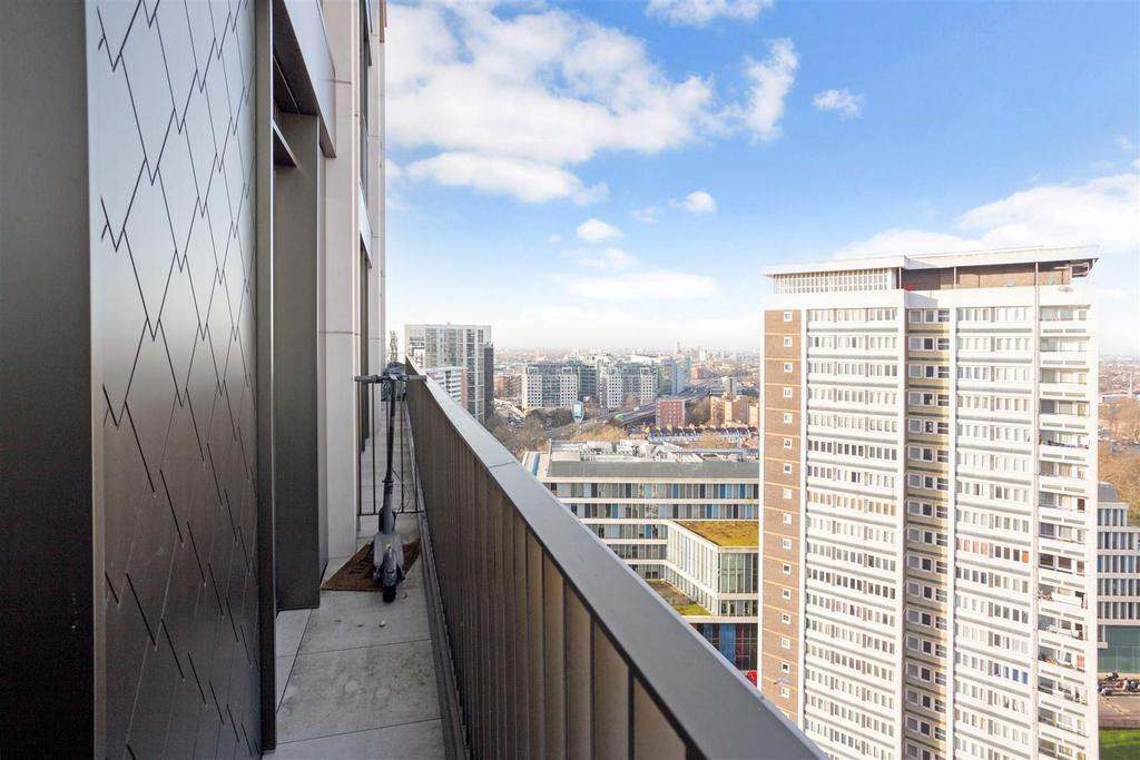 63830 Apartment 102, Asquith House, 1 Segrave Walk