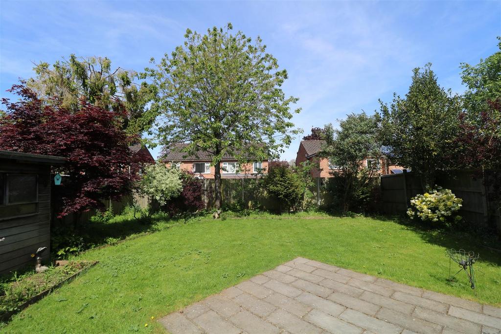 Attractive Rear Garden