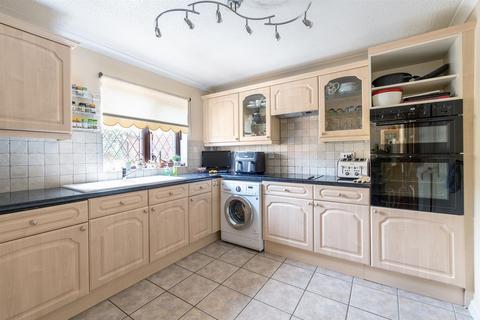 4 bedroom detached house for sale, Honeysuckle Drive, Honiton