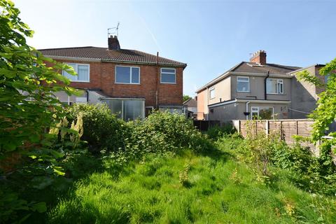 3 bedroom semi-detached house for sale, Aylestone Drive, Leicester