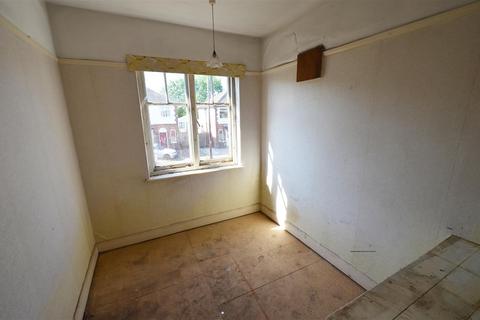 48 Aylestone Drive, Leicester, LE2 8QD