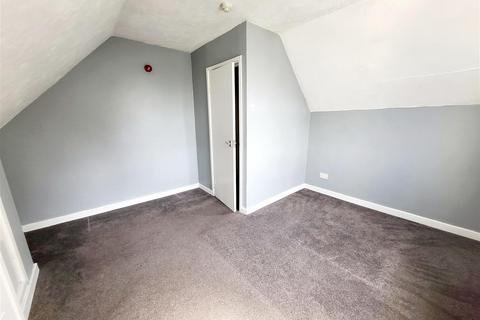 1 bedroom flat to rent, Vicarage Road, Rochester