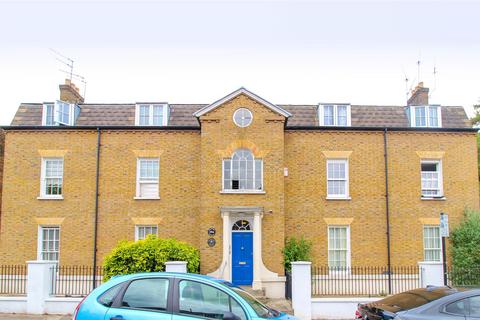 1 bedroom flat for sale, Woodside Gardens, London