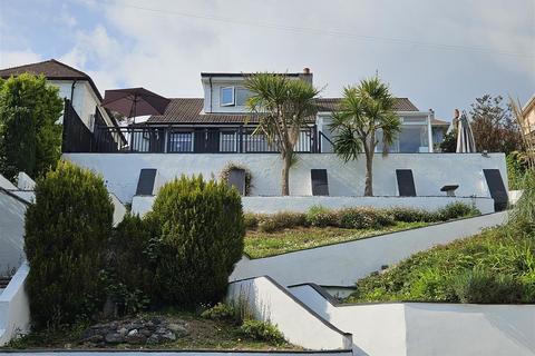 59 Dunclair Park, Plymouth, PL3 6DJ