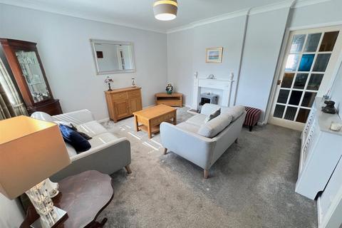 2 bedroom apartment for sale, Fredericks Close, Stourbridge, DY8 3YW