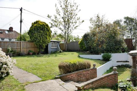 25 Anchor Road, Calne, SN11 8DZ