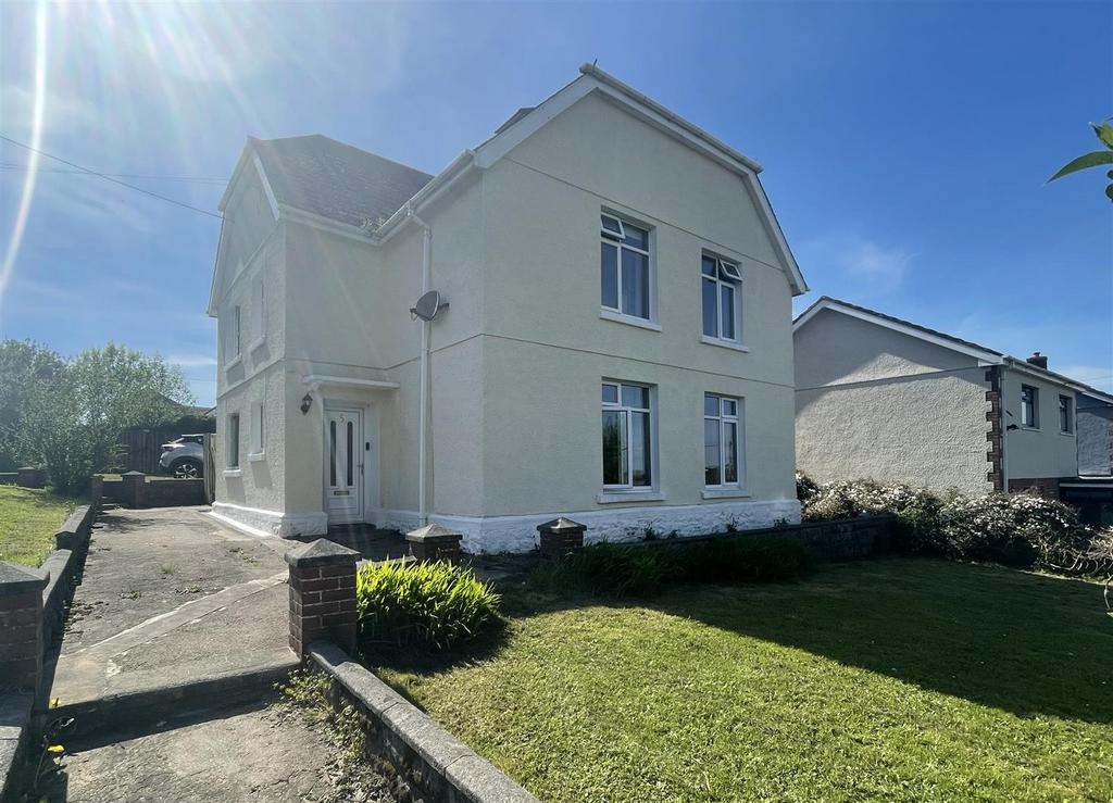 Waterloo Road, Llanelli SA14 5 bed detached house for sale £350,000