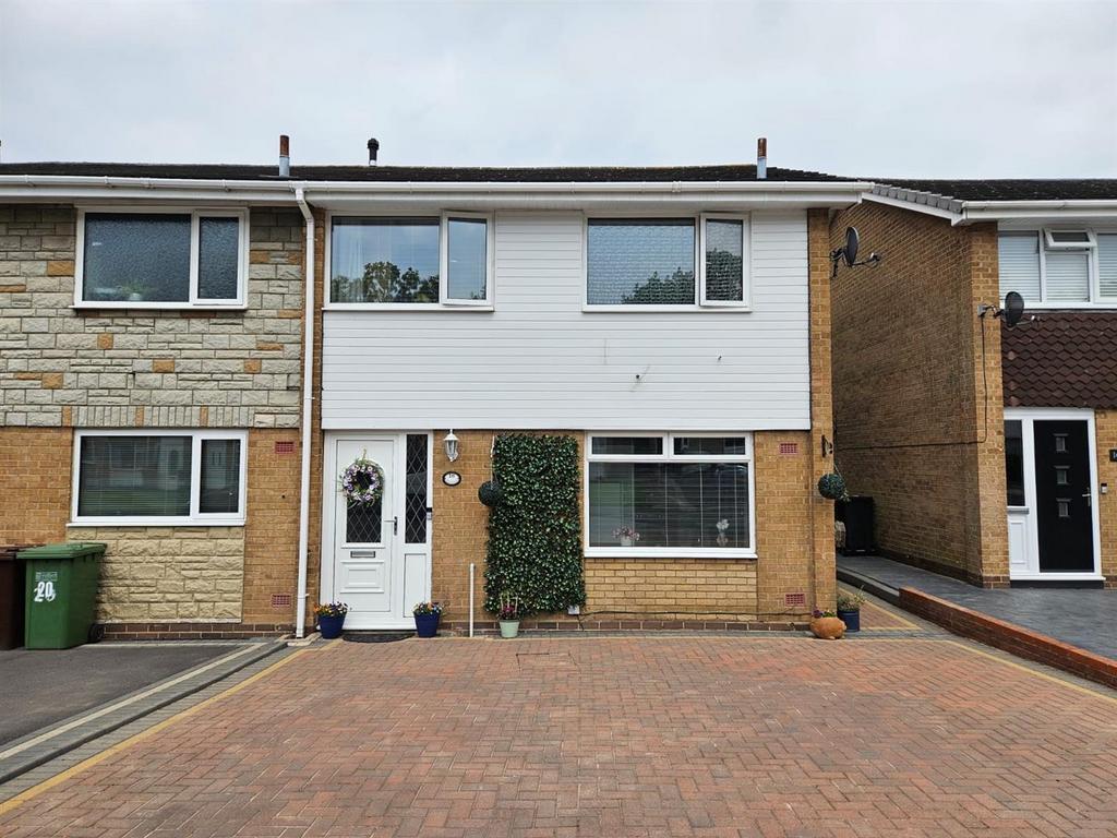 Draycote Close, Solihull 3 bed end of terrace house for sale £325,000