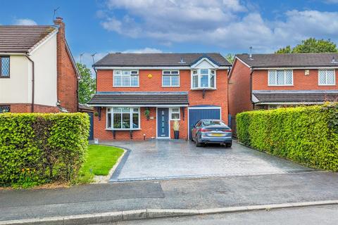 4 bedroom detached house for sale, Beechfield Drive, Leigh