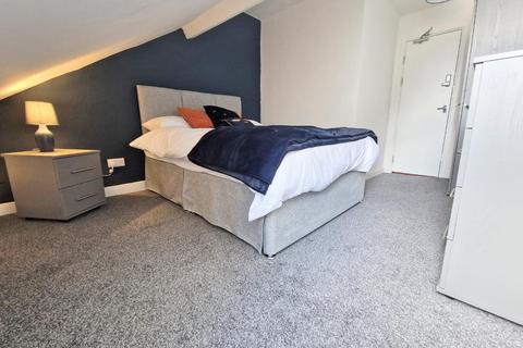 1 bedroom in a house share to rent, Deckham Terrace, Gateshead NE8