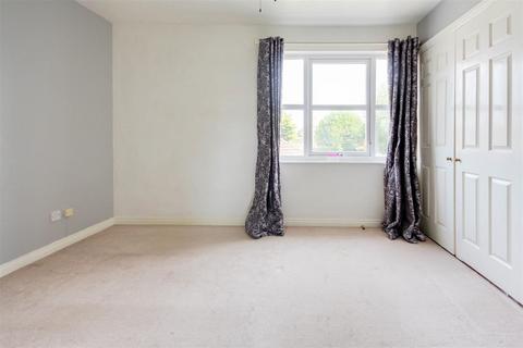 2 bedroom flat for sale, Tattersalls Chase, Southminster