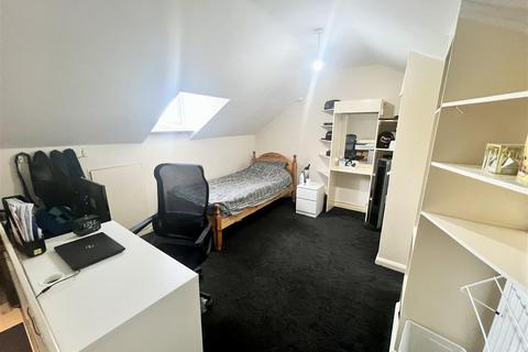 32 Passey Road, Birmingham, B13 9NU