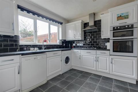 30 Lavender Drive, Southminster, CM0 7RX