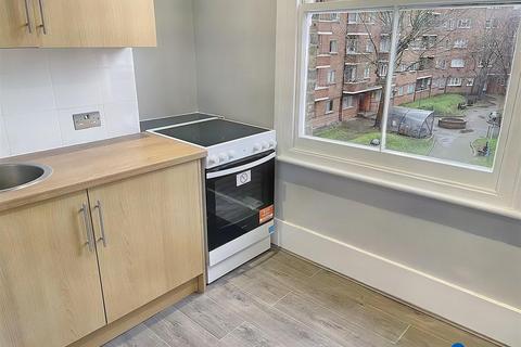 1 bedroom flat to rent, Roman Road, Bethnal Green