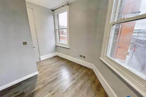 1 bedroom flat to rent, Roman Road, Bethnal Green