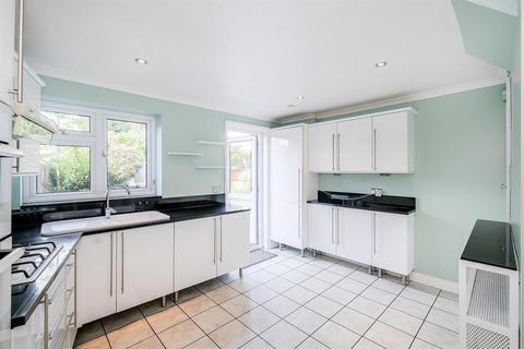4 bedroom house for sale, Forest Approach, Woodford Green