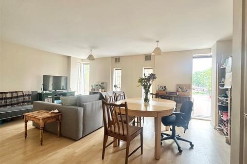 2 bedroom flat for sale, Fulford Place, Hospital Fields Road