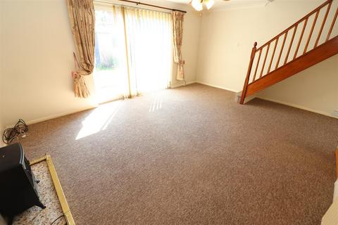 3 bedroom end of terrace house for sale, Millers Close, Rushden NN10