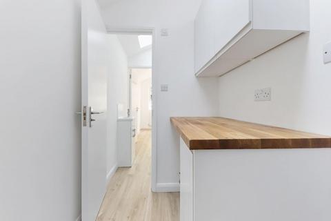 1 Thornsett Terrace, London, SE20 7UH