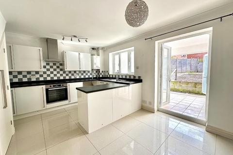 19 Brashland Drive, Northampton, NN4 0SS