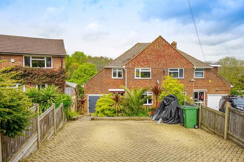 4 bedroom semi-detached house for sale, Amherst Close, Hastings