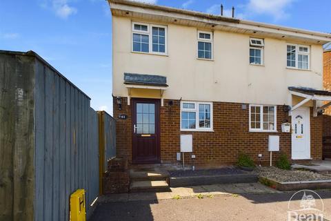 2 bedroom end of terrace house for sale, Fairways Avenue, Coleford