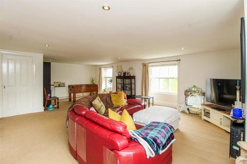 2 bedroom property for sale, Woodthorpe Lane, Wakefield WF2