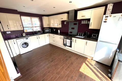 71 Ecton Park Road, Northampton, NN3 5LF