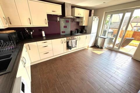 71 Ecton Park Road, Northampton, NN3 5LF