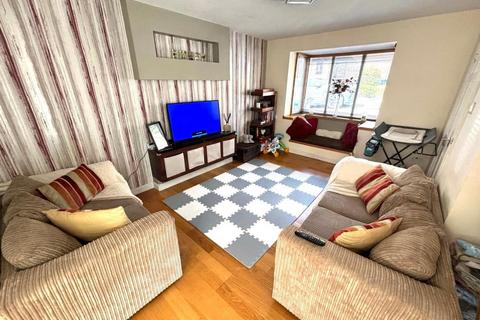 71 Ecton Park Road, Northampton, NN3 5LF