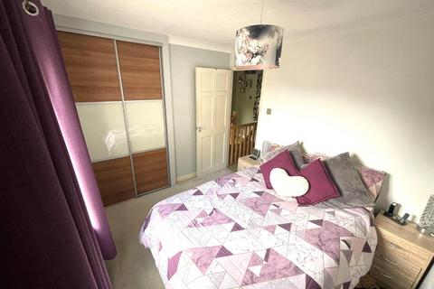 71 Ecton Park Road, Northampton, NN3 5LF