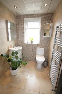 3 bedroom end of terrace house for sale, Back Queen Street, Greetland HX4