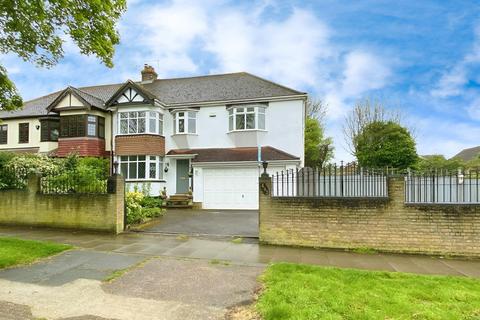 5 bedroom house for sale, City Way, Rochester