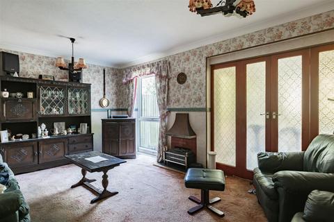 72 Caling Croft, New Ash Green, Longfield, DA3 8PY