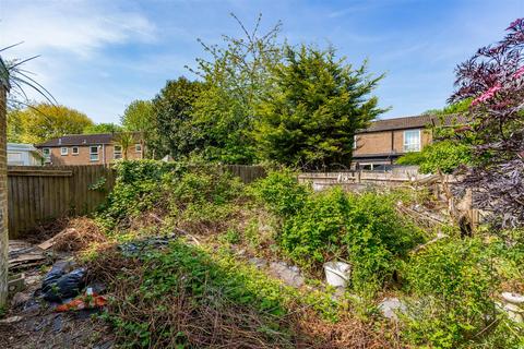 72 Caling Croft, New Ash Green, Longfield, DA3 8PY