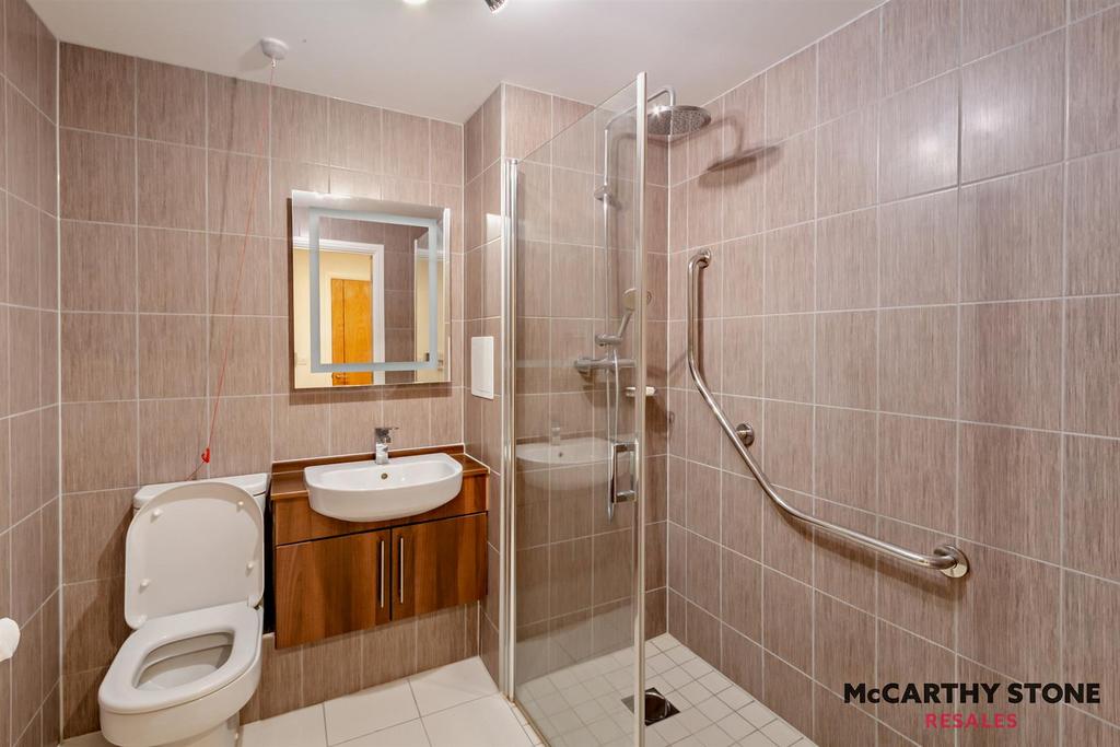 8596891-interior13-800.JPG