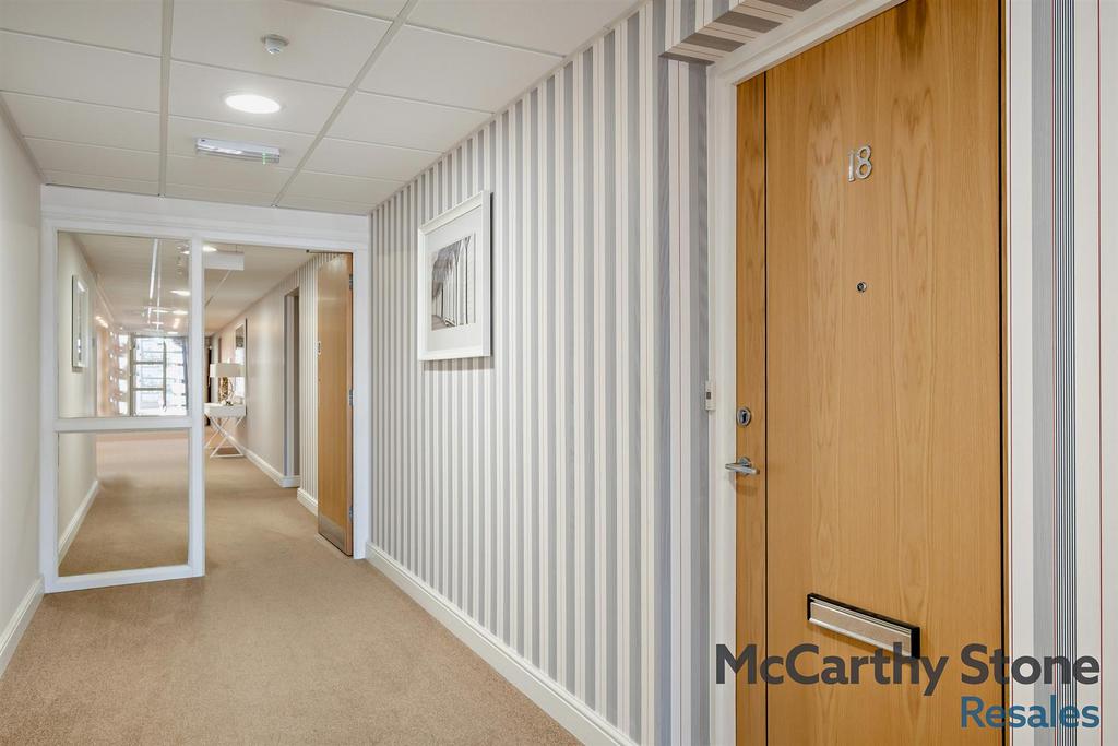 8671308-interior19-800.jpg