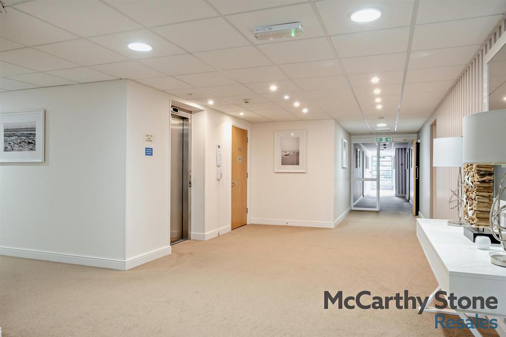 8671308-interior20-800.jpg