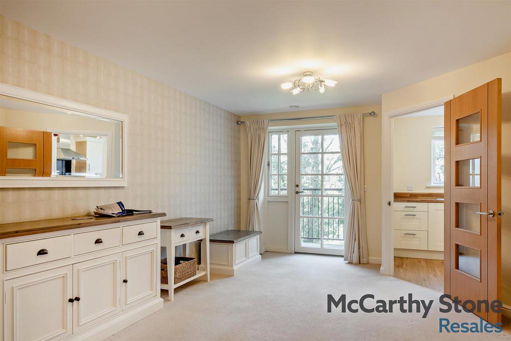 8671308-interior03-800.jpg