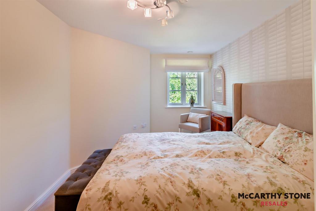 8596891-interior10-800.JPG