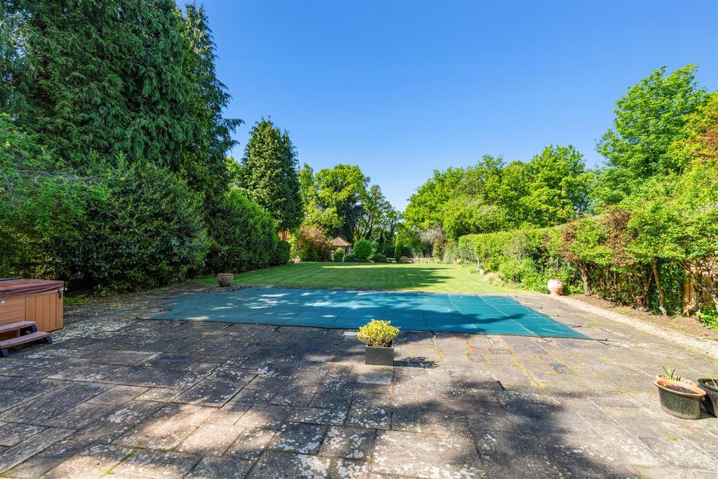 West Facing Garden