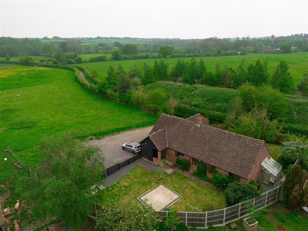 20240506051051 - DJI 0072 - Fen Acre, Spikes Lane,