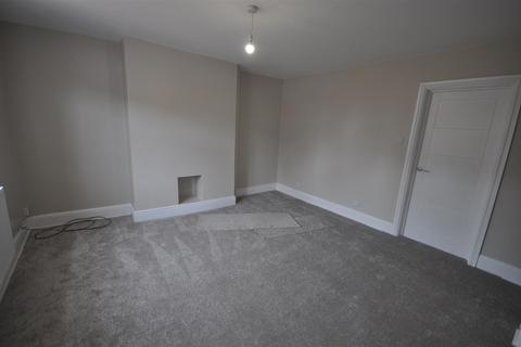 3 bedroom terraced house to rent, Northgate, Moorends, Doncaster